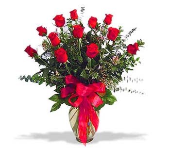 çiçek siparisi 11 adet kirmizi gül cam vazo  Ankara online çiçek gönderme sipariş 