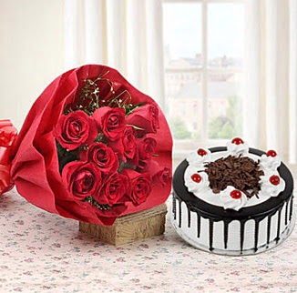 12 adet kırmızı gül 4 kişilik yaş pasta  Ankara çiçek , çiçekçi , çiçekçilik 