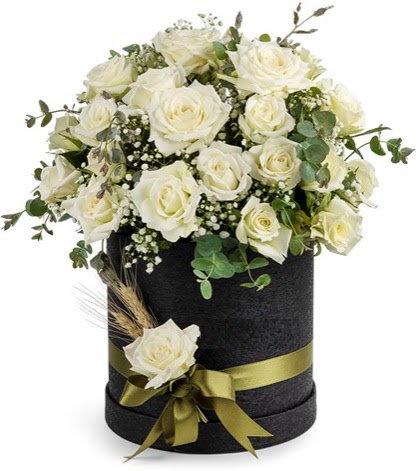 Kutu i�erisinde 33 adet beyaz g�l tanzimi  Ankara ucuz �i�ek g�nder �i�ek ma�azas� , �i�ek�i adresleri 
