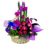 �ikolata ve sepette �i�ek   Ankara �i�ek g�nderme sitemiz g�venlidir 