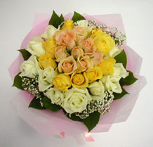 sari ve beyaz g�l karisimda   Ankara �i�ek , �i�ek�i , �i�ek�ilik 