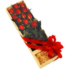 kutuda 12 adet kirmizi gül   Ankara demetevler çiçek siparişi çiçek yolla 