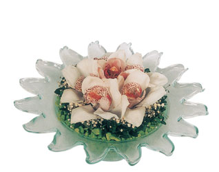  demetevler Ankara hediye sevgilime hediye çiçek  Cam içerisinde 3 adet kandil orkide