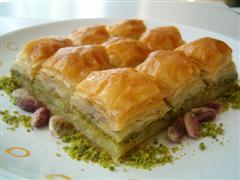 tatli siparisi essiz lezzette 1 kilo fistikli baklava  Ankara demetevler �i�ek g�nderme �i�ek sipari�i sitesi 