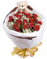 15 cm boyutlarinda ayicik ve 12 adet gül  Ankara demetevler çiçek gönderme çiçek siparişi sitesi 