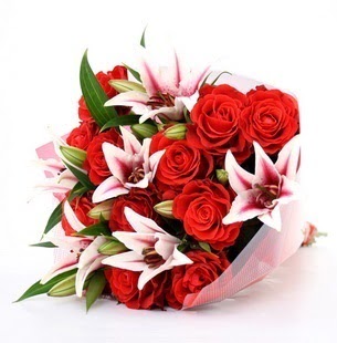  Ankara demetevler çiçek siparişi vermek  3 dal kazablanka ve 11 adet kırmızı gül