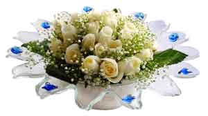  Ankara çiçek online çiçek siparişi  11 adet Beyaz güller özel cam tanzim