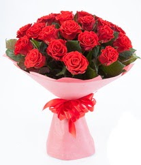 15 adet kırmızı gülden buket tanzimi  Ankara demetevler çiçek gönderme çiçek siparişi sitesi 