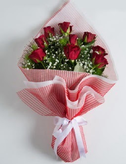 9 adet kırmızı gülden buket  Ankara demetevler çiçek satışı 