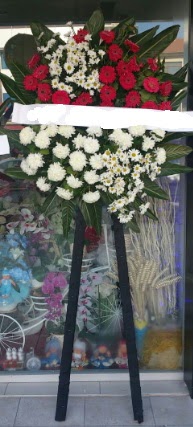 Cenaze çiçeği cenaze çiçek modelleri  Ankara demetevler çiçek gönderme çiçek siparişi sitesi 