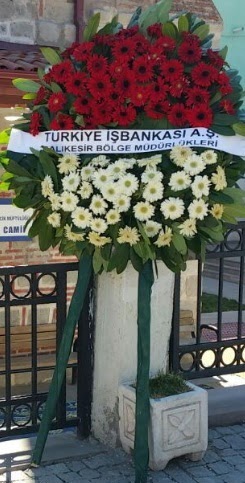 Cenaze çiçek modeli  demetevler Ankara hediye sevgilime hediye çiçek 