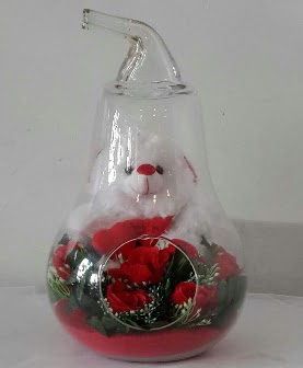 Orta boy cam armut Ayıcık ve yapay güller  Ankara demetevler çiçek yolla çiçekçi telefonları 