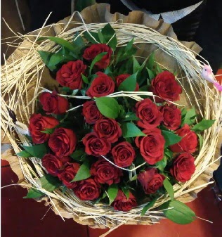 Kuş yuvalı kız isteme buketi 21 adet gül  Ankara internetten çiçek siparişi 