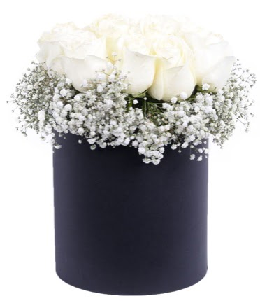 Özel kutuda özel 15 beyaz gül aranjmanı  Ankara demetevler çiçek yolla çiçekçi telefonları 