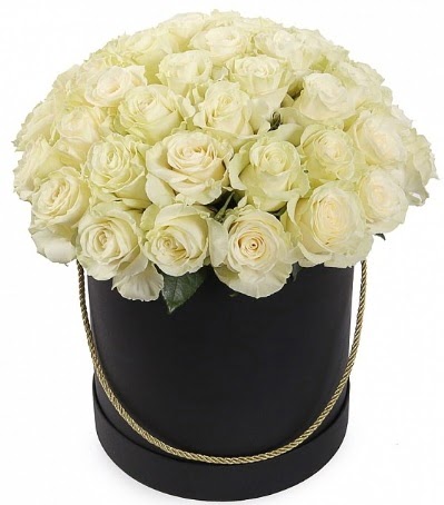 33 Adet beyaz gül özel kutu içerisinde  Ankara internetten çiçek satışı 